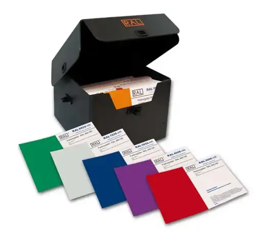 Artikelbild des Artikels “RAL 840-HR Primary standards with 213 RAL CLASSIC colours “