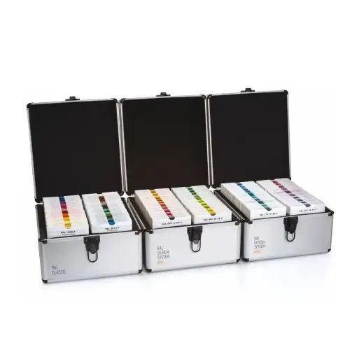 Artikelbild des Artikels “RAL P1 + P2 Kunststoff-Farbmuster-Set | 300 RAL PLASTICS Platten für Produktdesign “