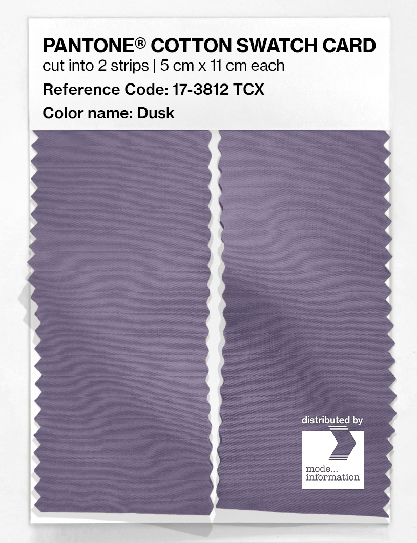 Product image 2 of the product “PANTONE® COTTON SWATCH CARD 17-3812 TCX Dusk ”