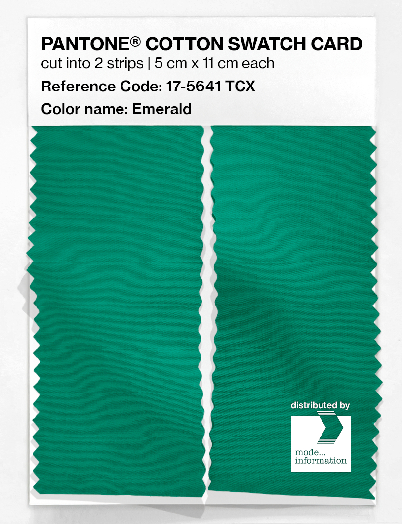 Product image 2 of the product “PANTONE® COTTON SWATCH CARD 17-5641 TCX Emerald ”