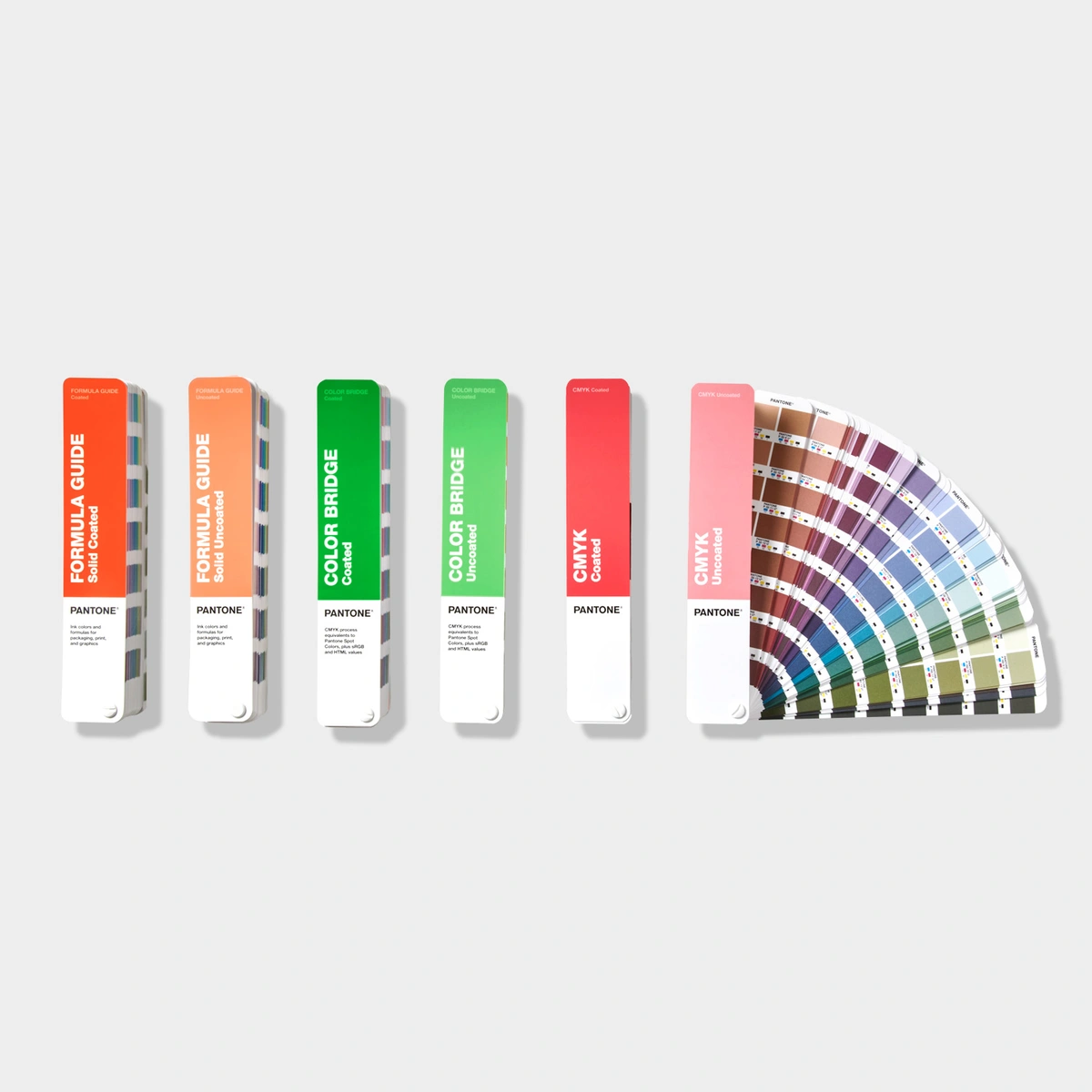 Product image 3 of the product “PANTONE Essentials Guide Set | 7,617 Spot, CMYK & Digital Colour References ”