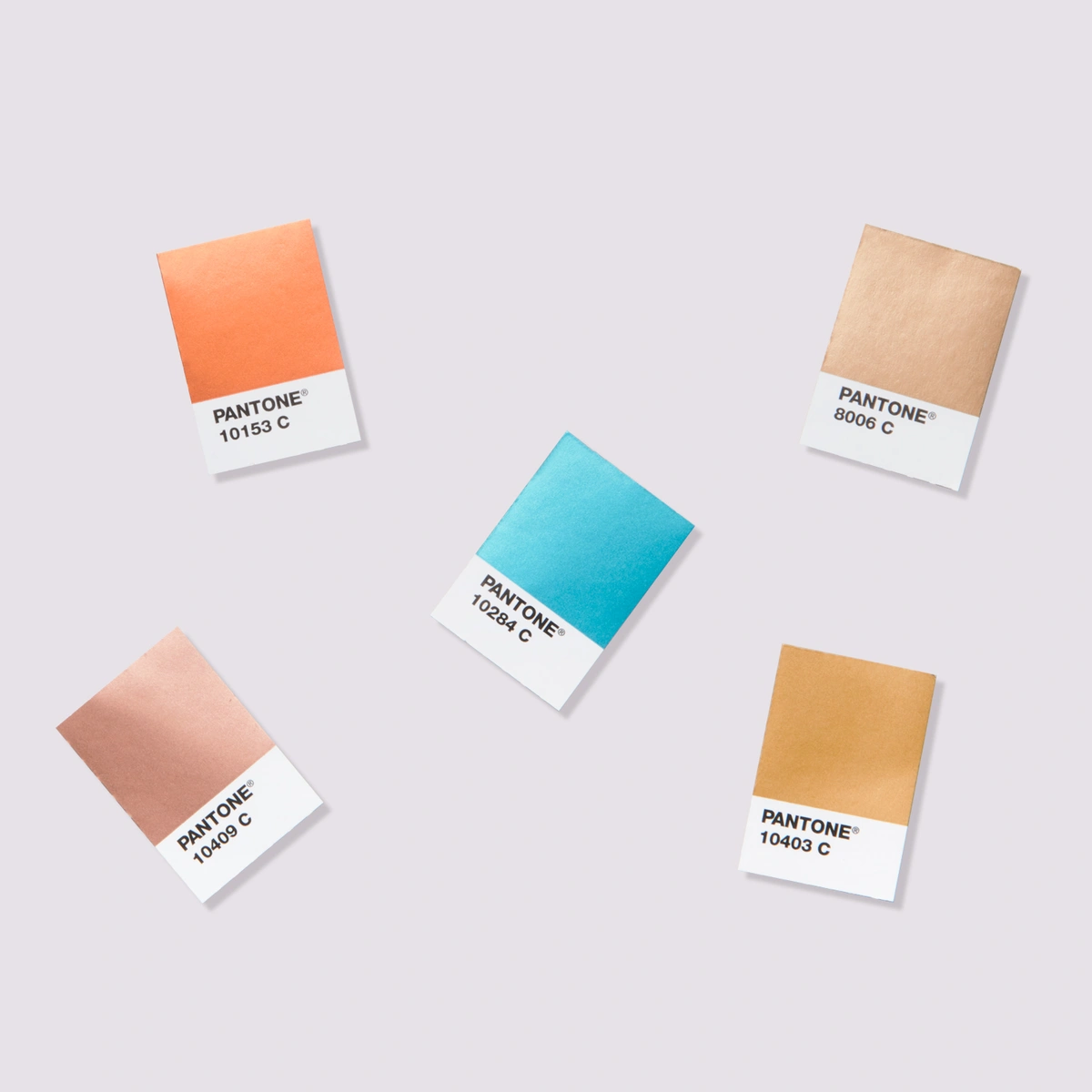 Product image 3 of the product “PANTONE Metallics Chips Book Coated | 655 Removable Metallic Colour Chips ”