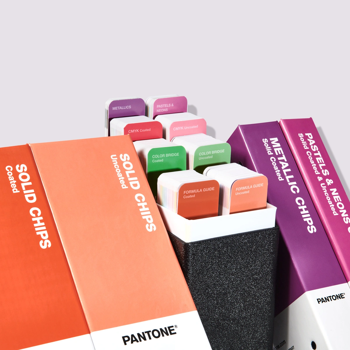 Product image 3 of the product “PANTONE Reference Library | Complete Professional Colour System for Print & Design ”