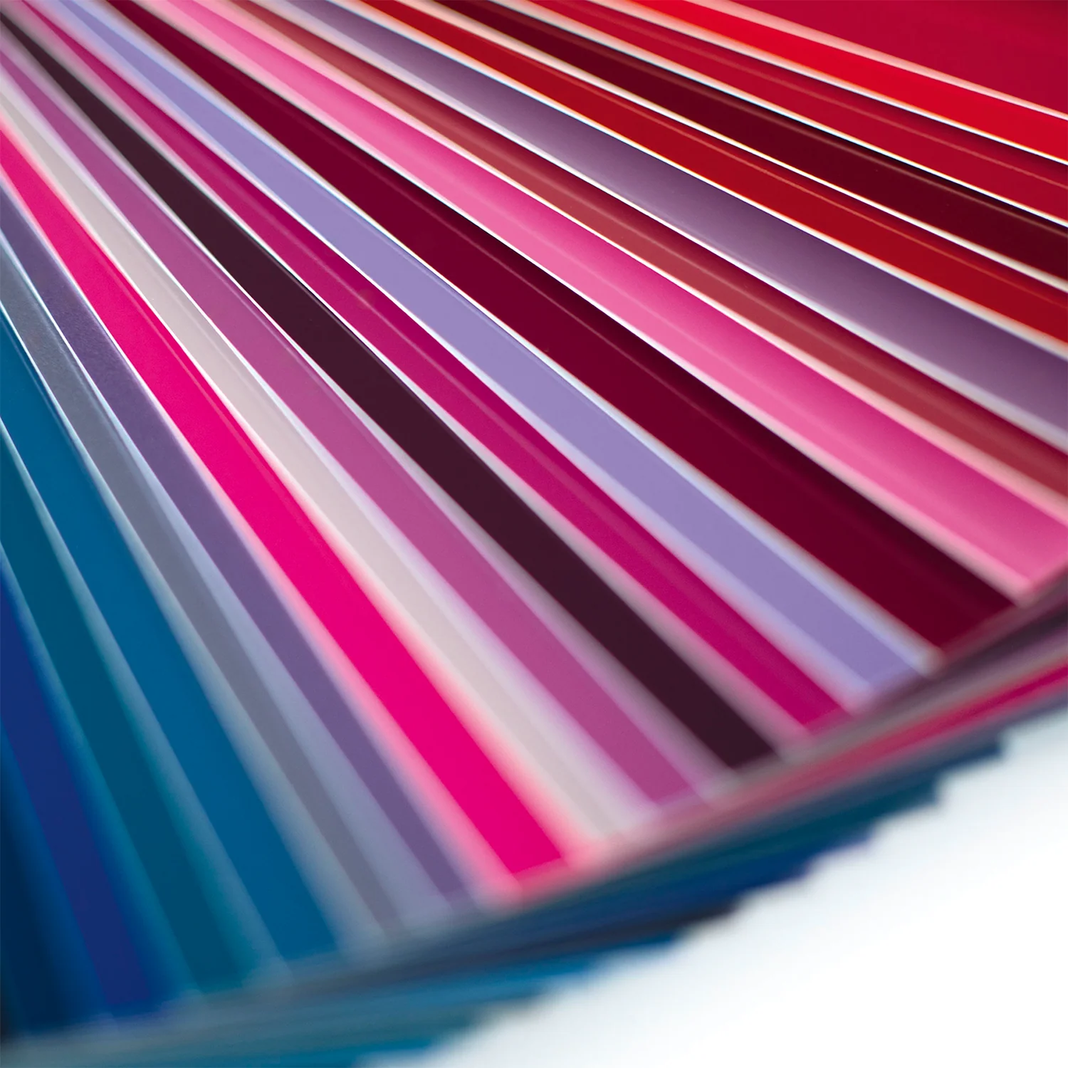 Artikelbild 3 des Artikels “RAL K5 Glanz Farbfächer | 216 RAL CLASSIC Farben für professionelle Spezifikation “