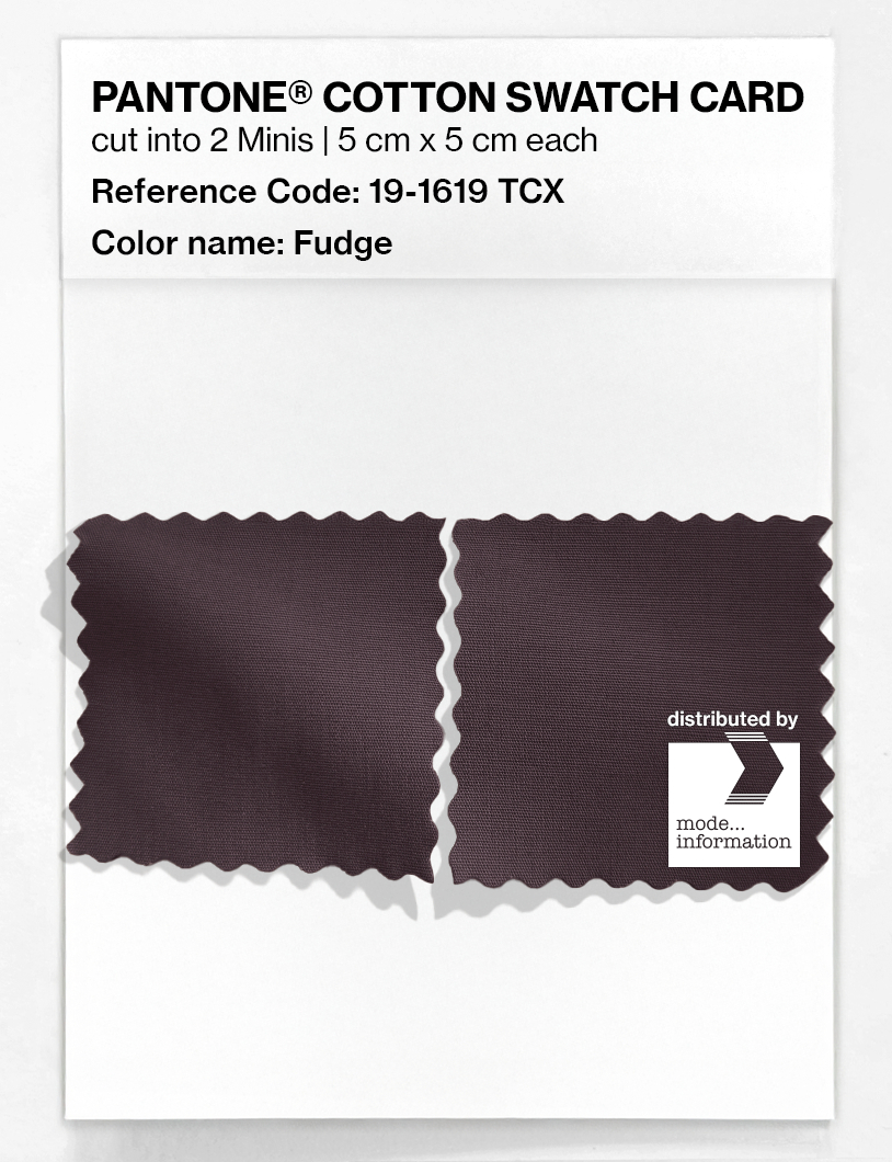Product image 4 of the product “PANTONE® COTTON SWATCH CARD 19-1619 TCX Fudge ”