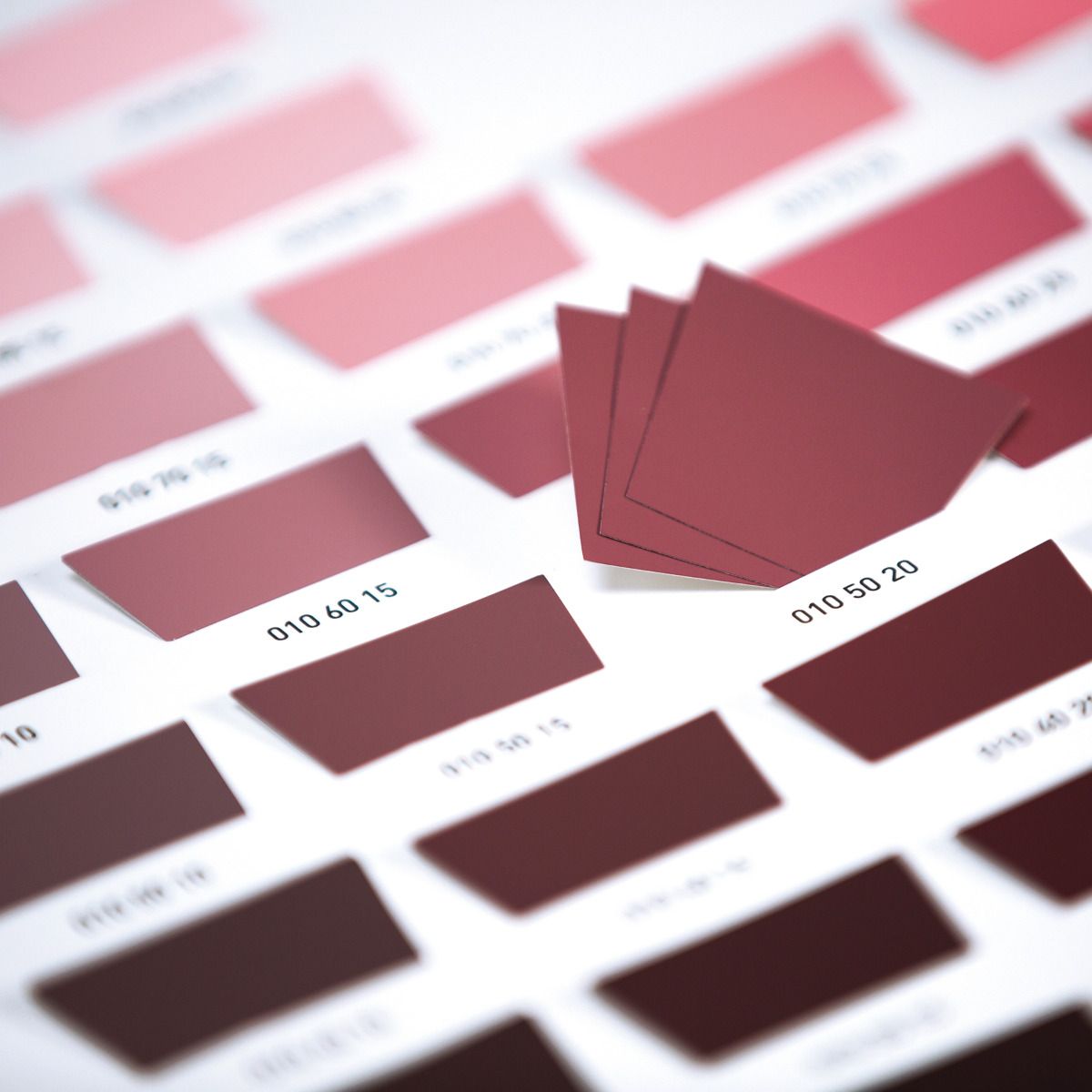 Artikelbild 5 des Artikels “RAL D3 Colour Toolbook | 1.825 RAL DESIGN SYSTEM plus Farben als entnehmbare Chips “